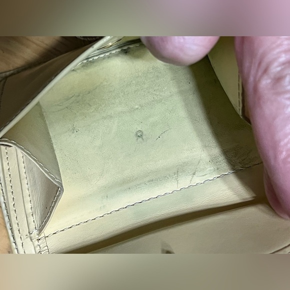 LOUIS VUITTON Vanilla Pepper Epi Porte-Billets - Picture 11 of 16